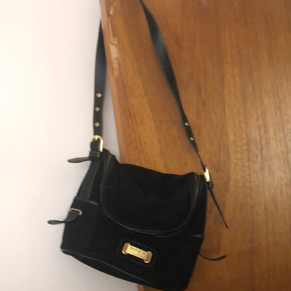 MAXX New York Crossbody